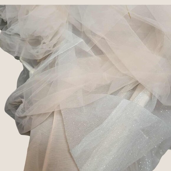 David’s Bridal Illusion Cap Sleeve Lace Wedding Dress Size 14 Ivory/Cashmere - Picture 8 of 16